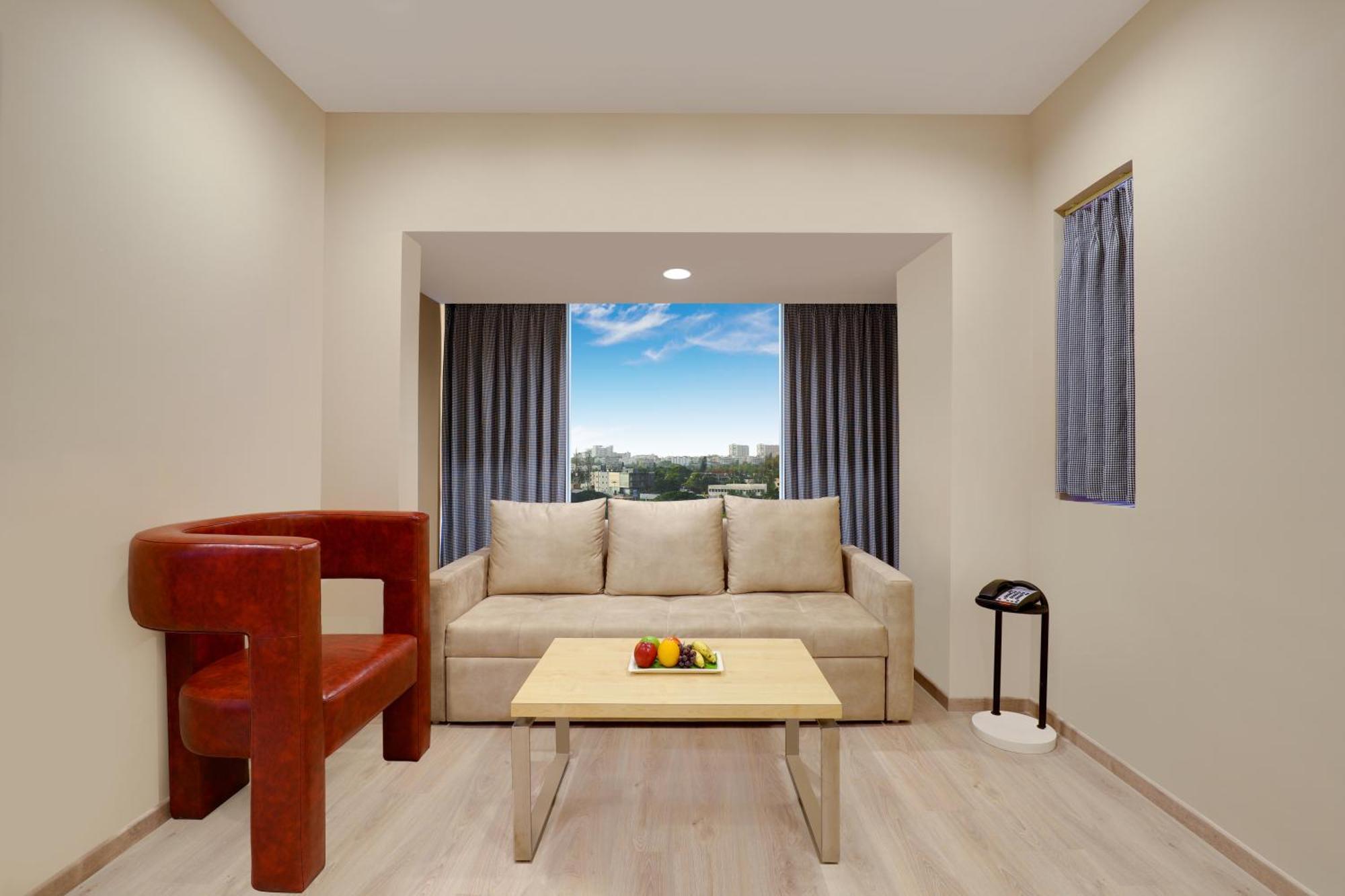 Lemon Tree Suites, Whitefield, Bengaluru Exteriör bild