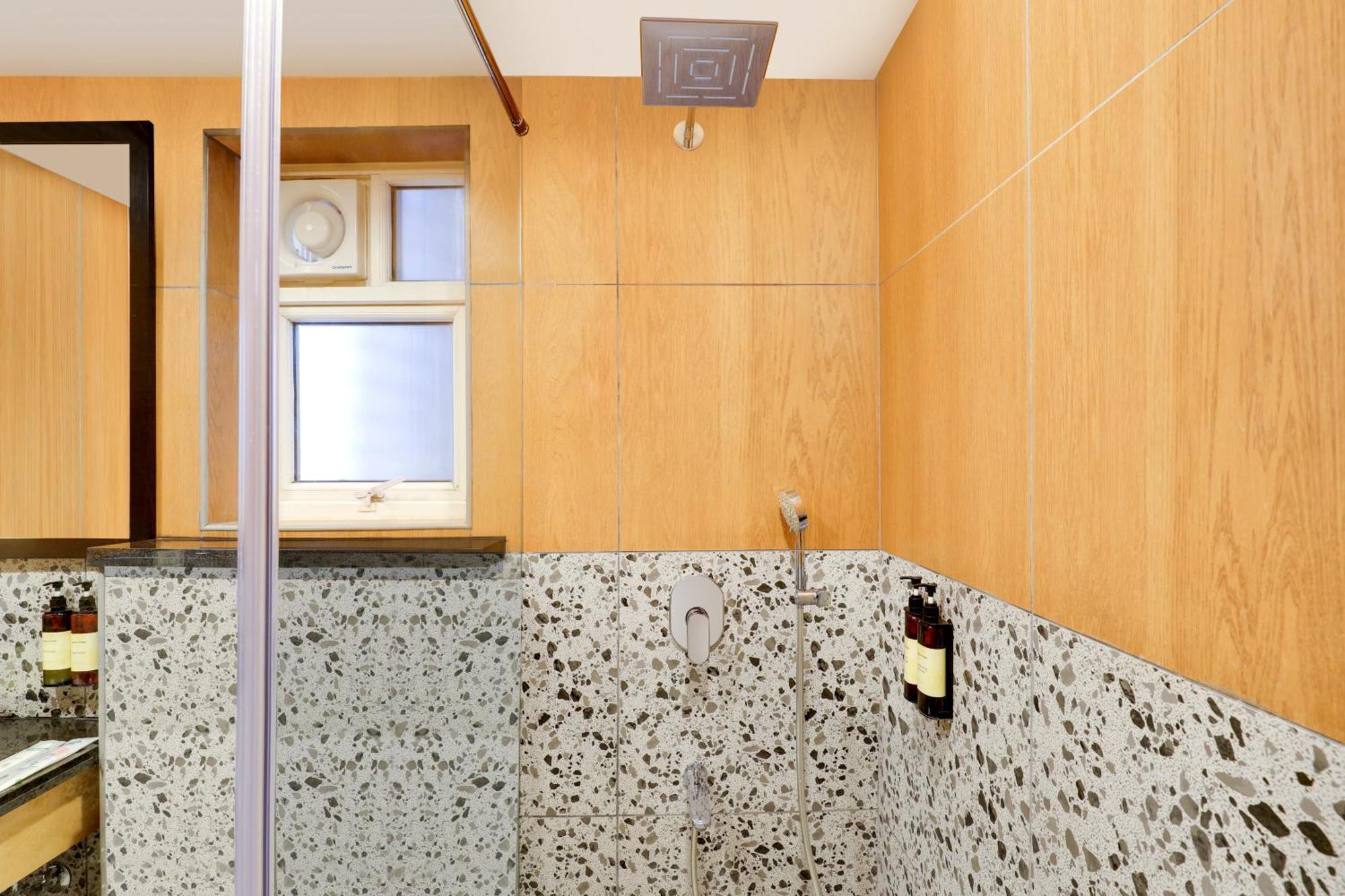 Lemon Tree Suites, Whitefield, Bengaluru Exteriör bild