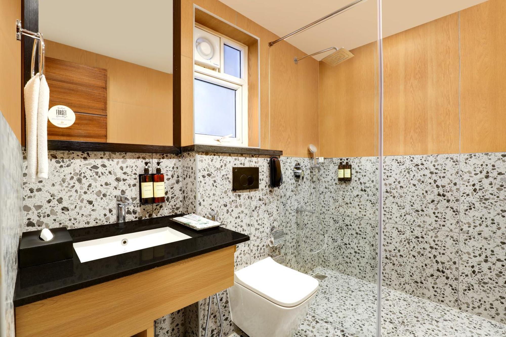 Lemon Tree Suites, Whitefield, Bengaluru Exteriör bild