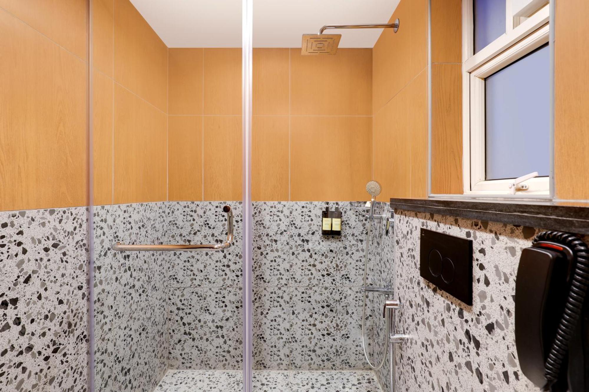 Lemon Tree Suites, Whitefield, Bengaluru Exteriör bild