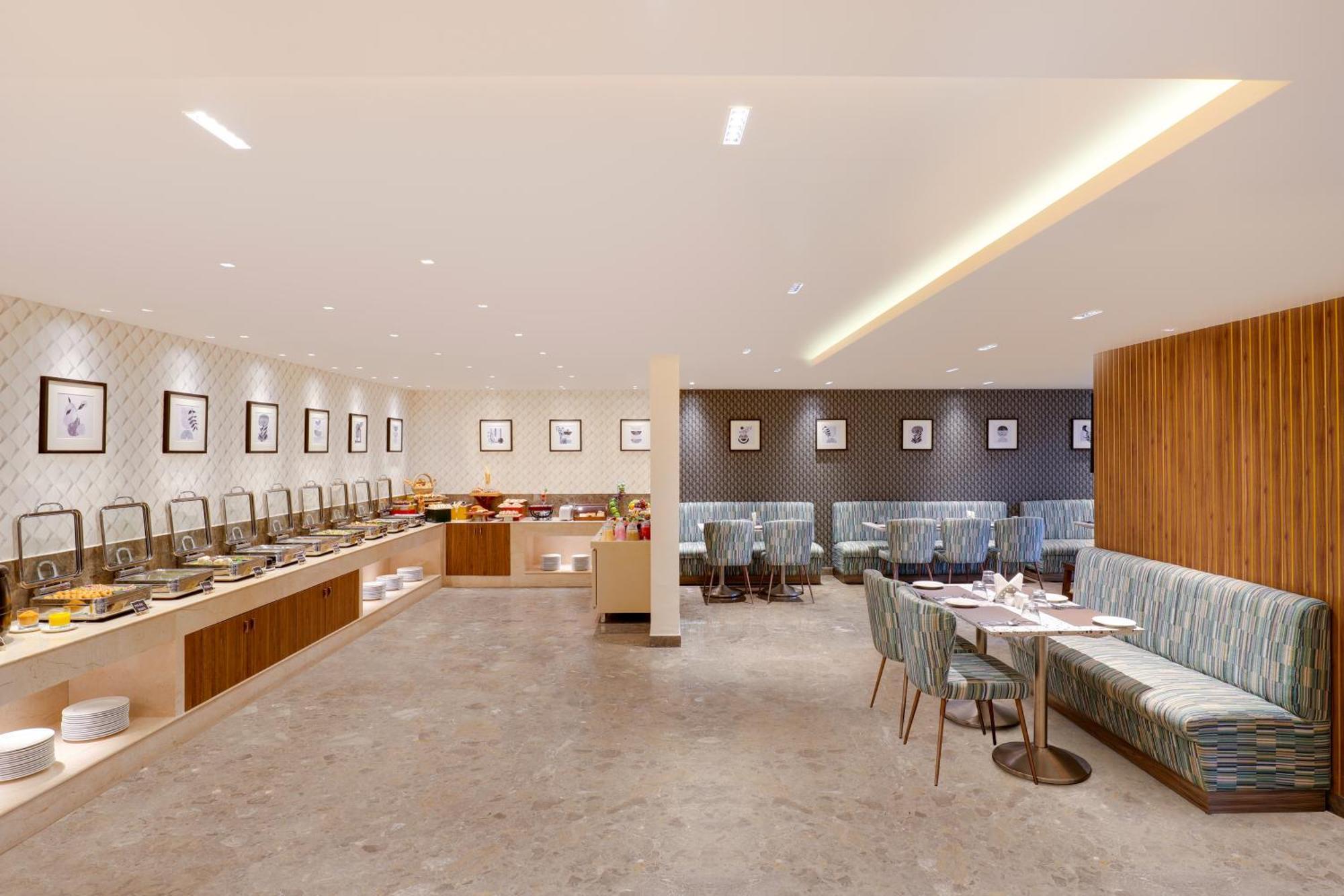 Lemon Tree Suites, Whitefield, Bengaluru Exteriör bild